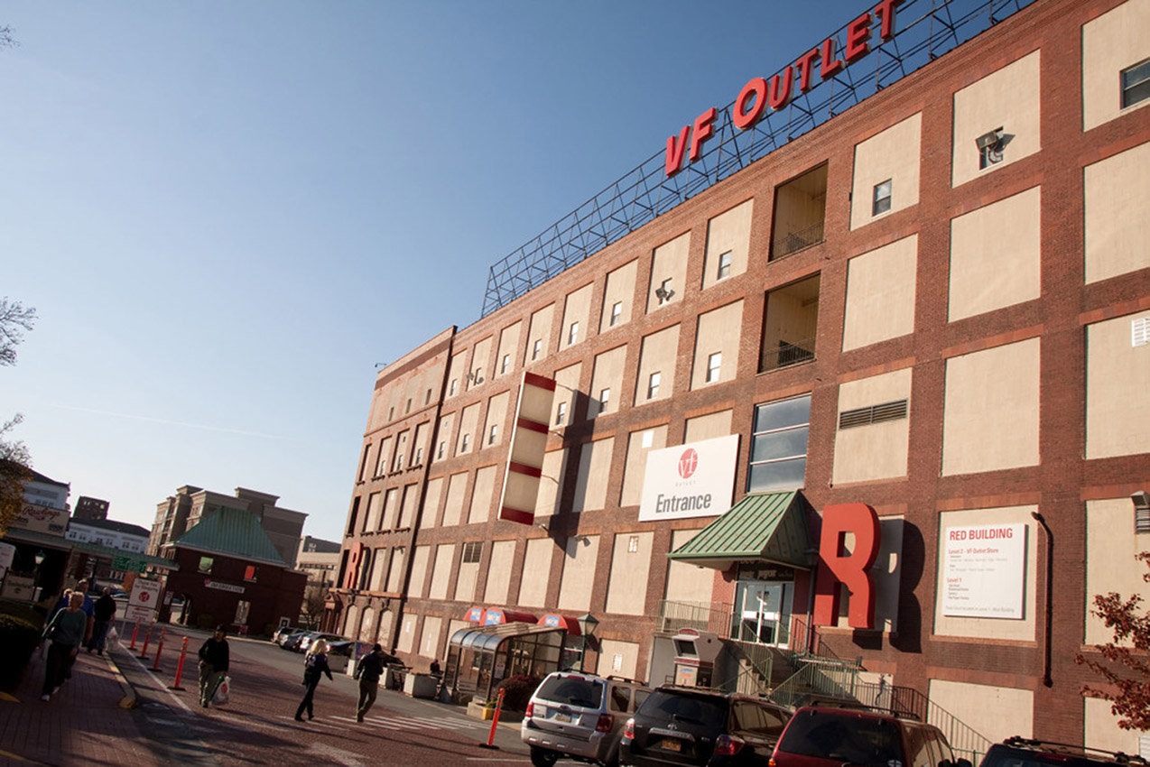 READING OFFICIALLY 'OUTLET CAPITAL OF THE WORLD'