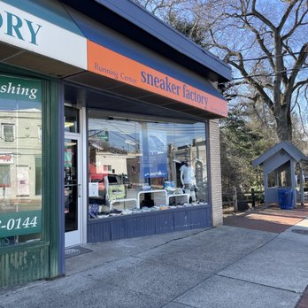 Sneaker Factory Running Center