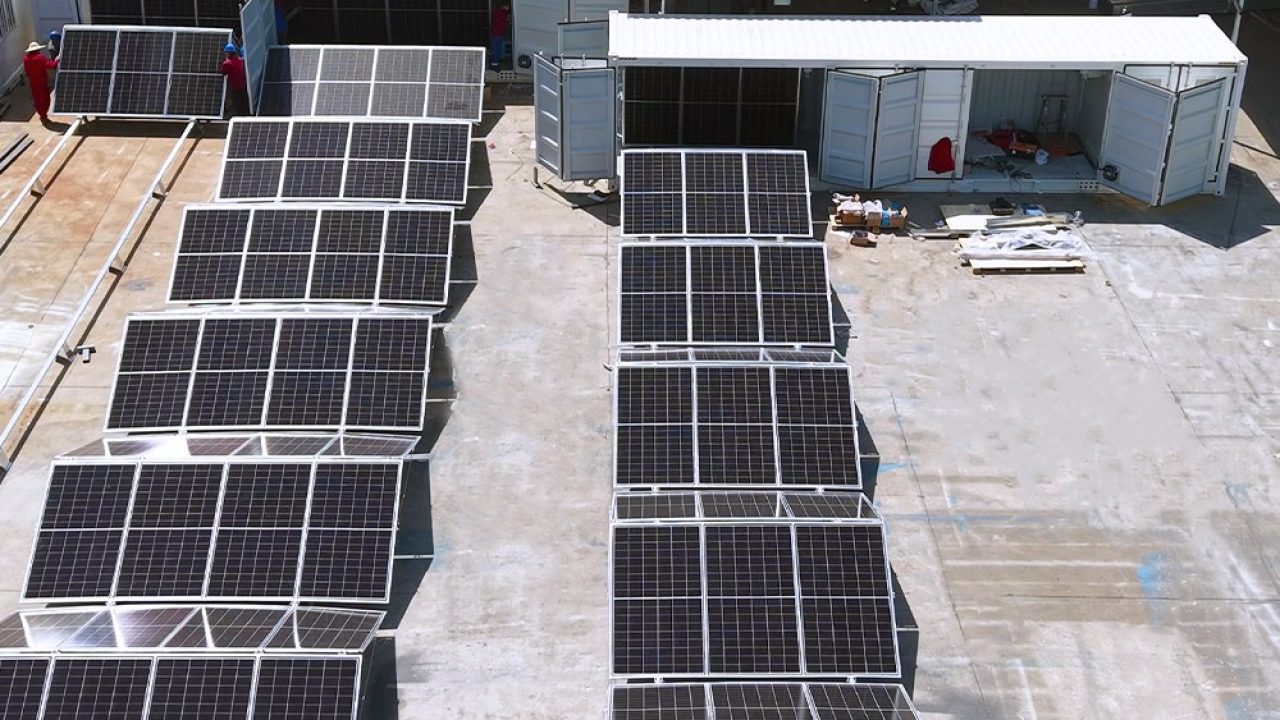 Solar Mobile Construction Container