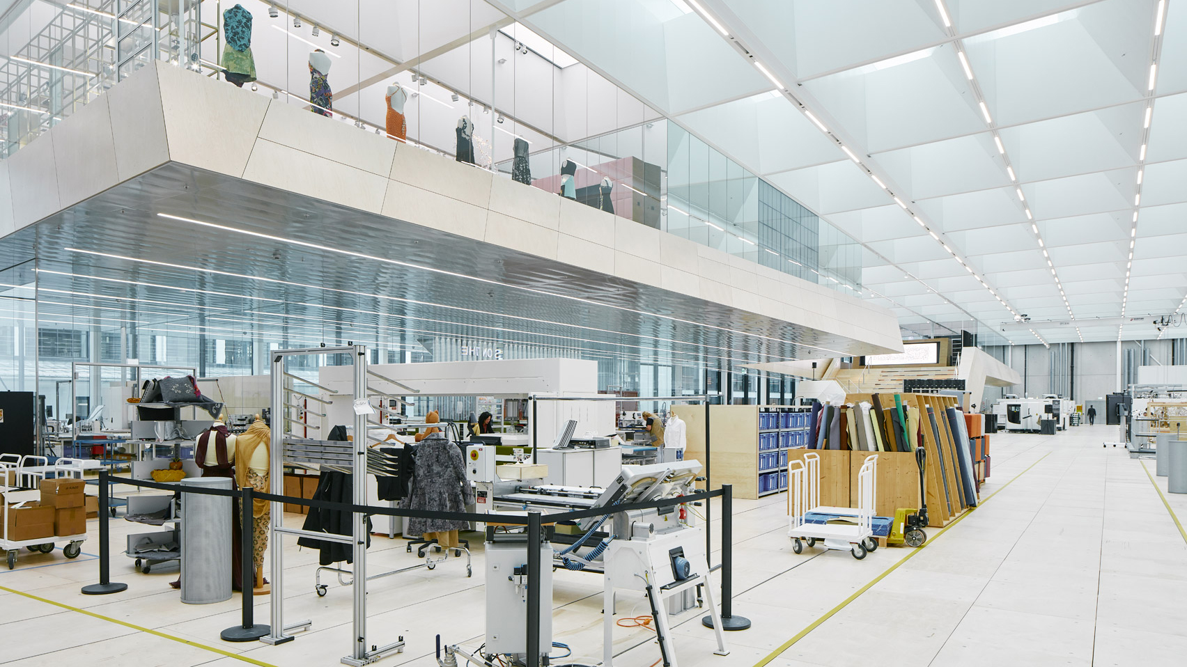 Swarovski Stones Wholesale industry insight