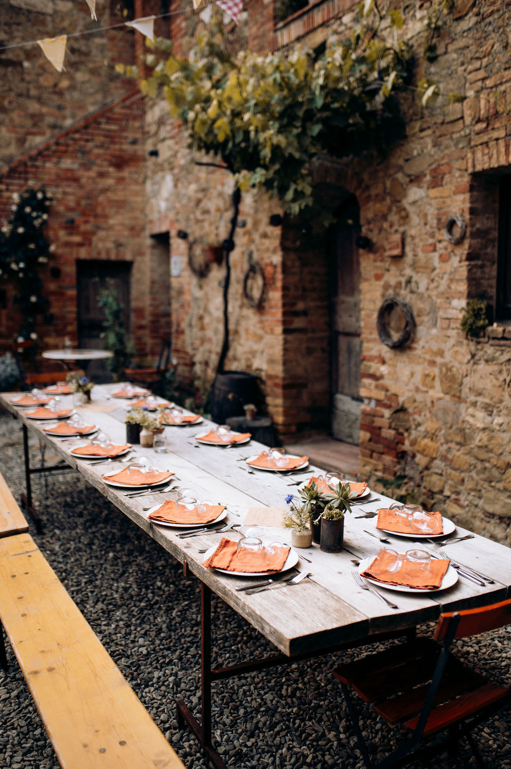 Table Linens for Events & Parties Wholesale