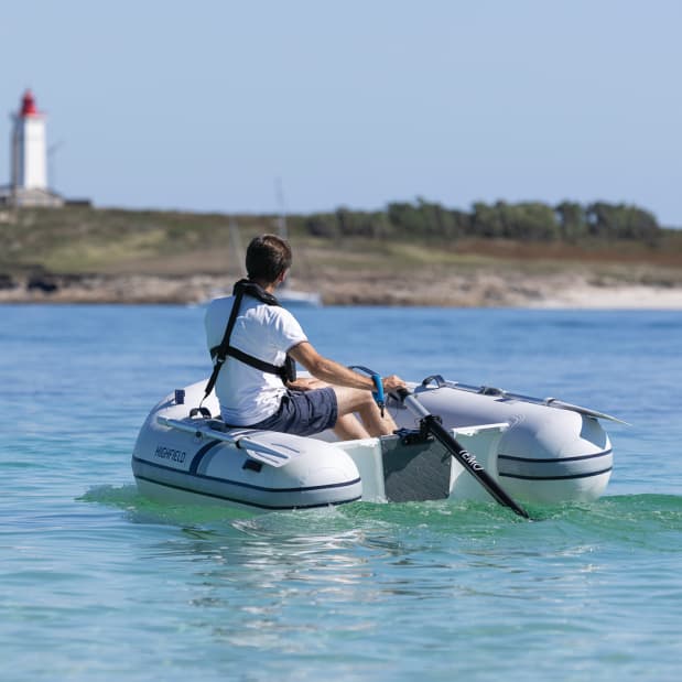 The TEMO 450W Electric Outboard Motor