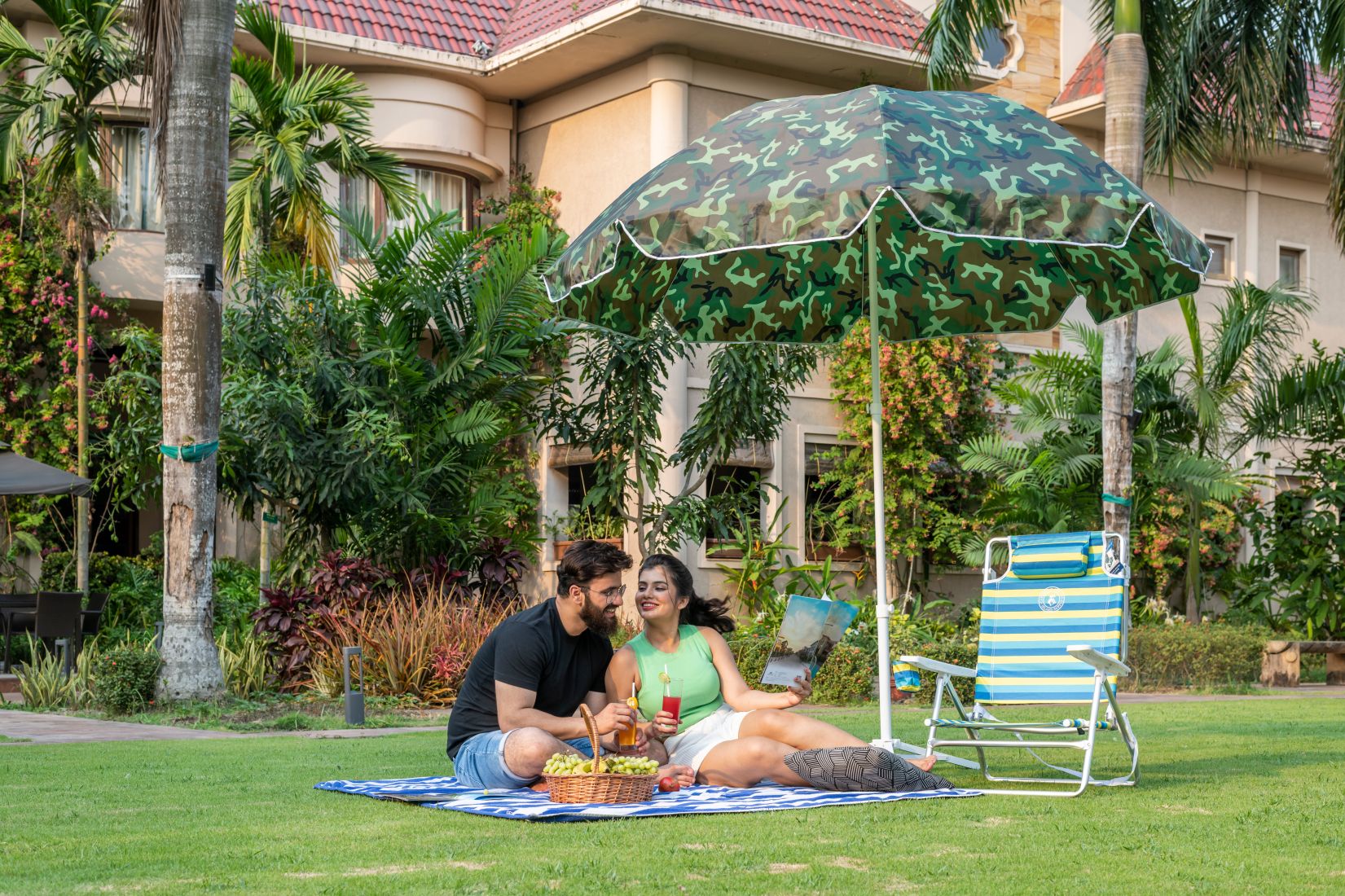 Umbrellas & Rain Gear