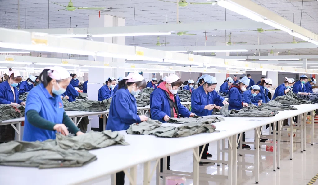 Uniformes Medicos industry insight