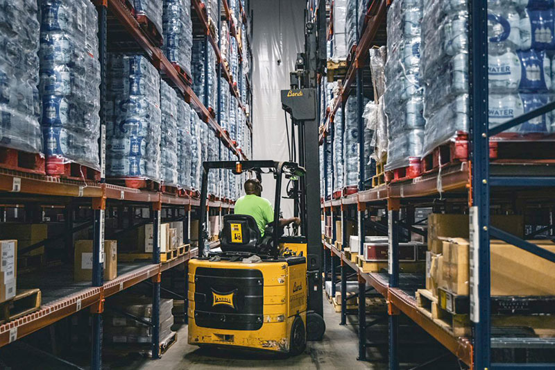 Very Narrow Aisle Forklift industry insight