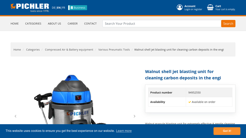 Walnut shell jet blasting unit for cleaning carbo…