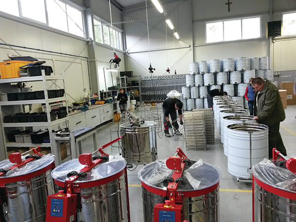 Wholesale Bee Supplies industry insight