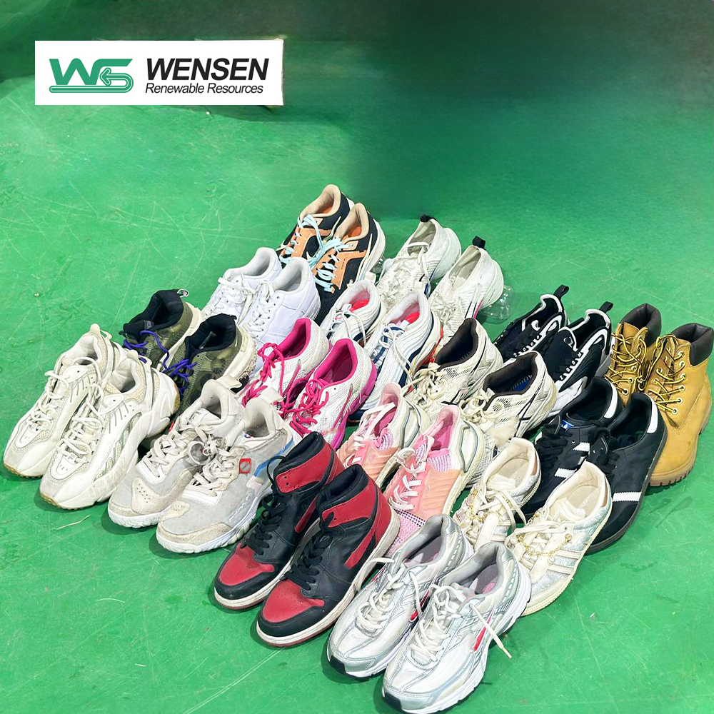 Wholesale Catalog Shoes for Men and Women