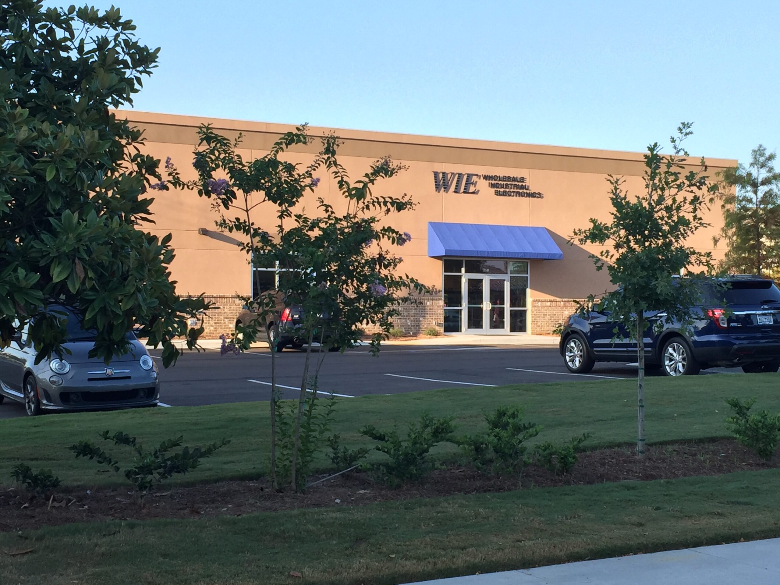 Wholesale Electronics Distributors - USA