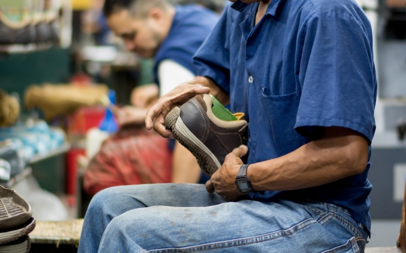 Wholesale Mens Sneakers industry insight