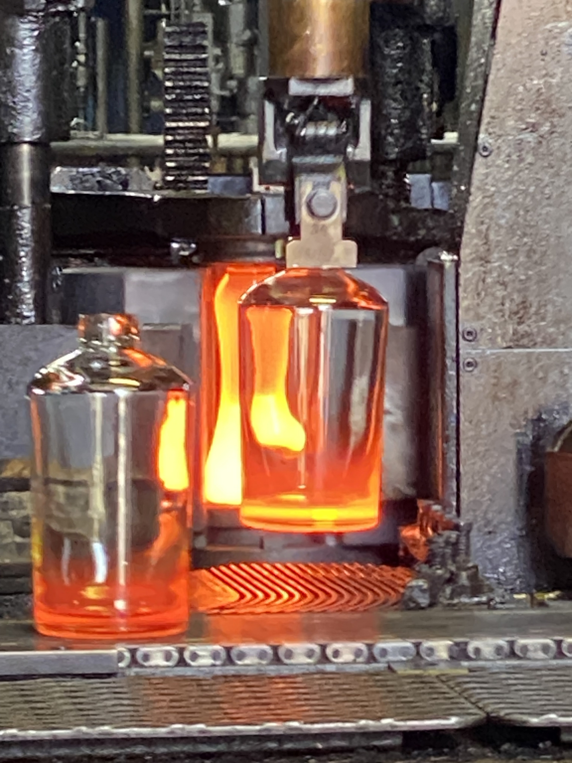 Wholesale Small Liquor Bottles industry insight