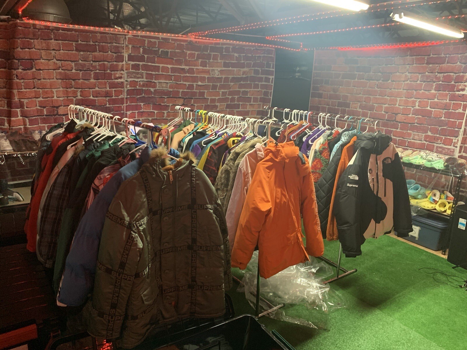 Wholesale supreme fashion for your store